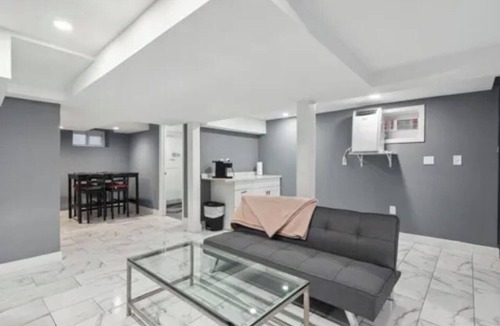 Northeast Apartment | Cozy 1BR Basement Unit – Private Entry + Free Parking