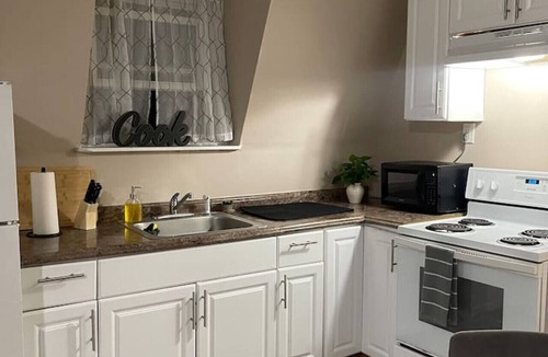 East Orange Apartment | Cozy 1BR Retreat | 1Bath | Close to EWR & NYC