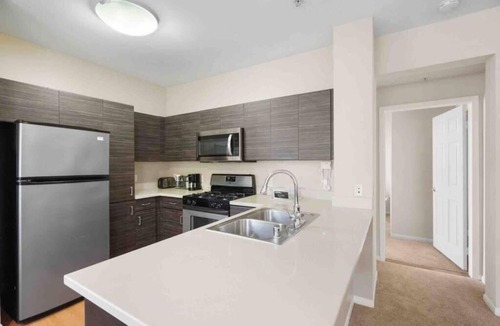 Garden Grove Apartment | Cozy 2-BD/2BA Apt! 5Mins to Disney! Angel stadium! Honda Center! The Outlets!