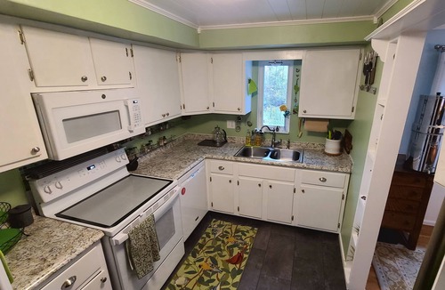 Monroeville House | Cozy 2 bed/2.5 bath home with beautiful yard in peaceful neighborhood.