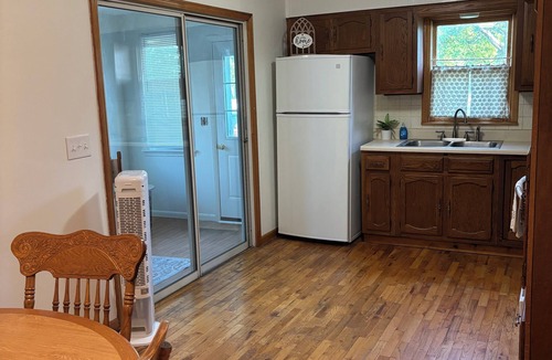 Excelsior Springs House | Cozy 2-bedroom house in tranquil Excelsior Springs with AC