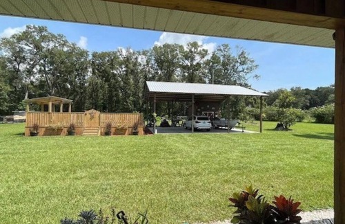 Morriston House | Cozy 2-bedroom, 2-bathroom retreat near HITS and the World Equestrian Center.