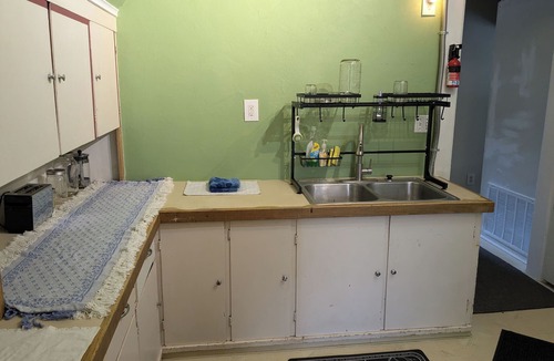 Spring Green Apartment | Cozy 2-bedroom apartment with WiFi, AC in welcoming Spring Green