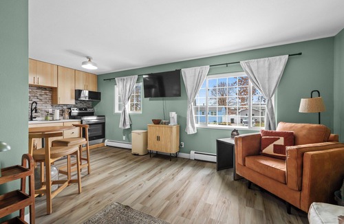 Williston Apartment | Cozy 2 Bedroom Apartment within walking distance from the Hospital.