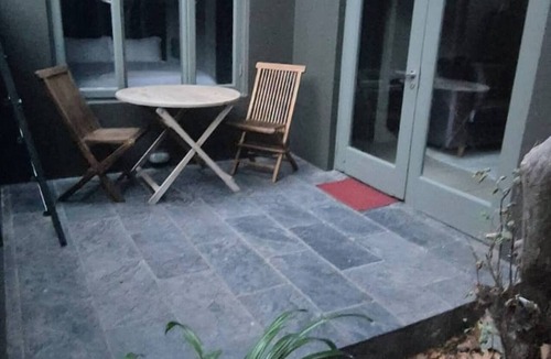 Greater Johannesburg Metropolitan Area Apartment | Cozy 2 Bedroom Cottage