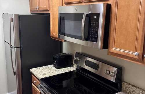Lackey Condo | Cozy 2-bedroom condo with AC in charming Williamsburg