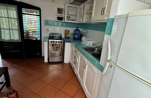 El Callejon House | Cozy 2-bedroom house in beautiful Las Terrenas with WiFi, AC