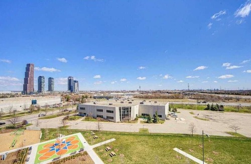 Vaughan Condo | COZY 2 BEDROOMS ONE FULL BATH IN THE NEW DOWNTOWN VAUGHAN, MINS FROM SUBWAY