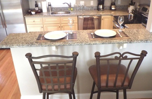 Northwest Harwich Condo | Cozy 2 BR Condo Overlooking the Herring River West Harwich