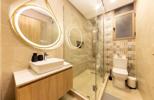 Quartier Hassan Apartment | Cozy 2 BR Medina Central - Cathedral View
