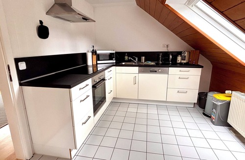 Ratingen Apartment | Cozy 2-room apartment with kitchen and bathroom