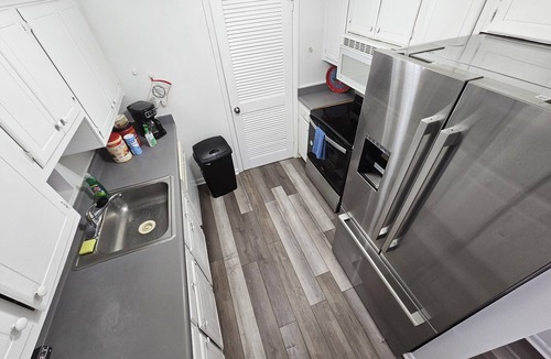 North Newport News House | Cozy 2 Story Model Townhouse