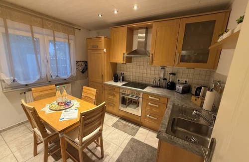 Worms Apartment | Cozy 2 X room, kitchen bathroom apartment in the Karl Marx Siedlung in Worms ground floor