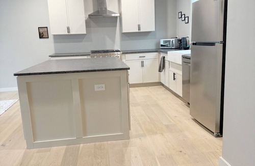 Easley House | Cozy 2BR 2.5BA Luxury Retreat Full Kitchen Luxury Bath Greenville Clemson Area