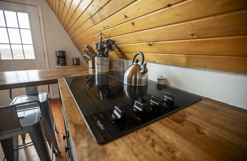 Makanda Cabin | Cozy 2BR A-Frame Cabin w/Hot Tub & Lake Views