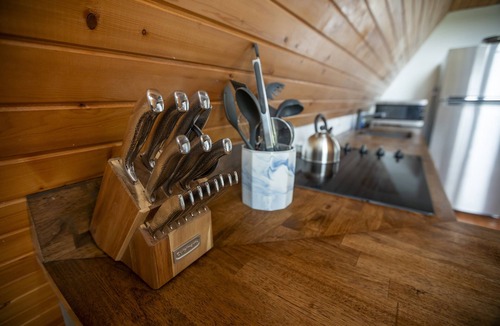 Makanda Cabin | Cozy 2BR A-Frame Cabin w/Hot Tub & Lake Views
