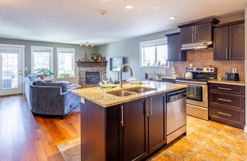 Killarney Condo | Cozy 2BR | Banff | Fireplace | Patio