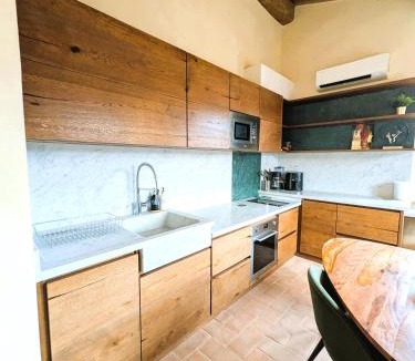Mologno Apartment | Cozy 2BR Mountain Escape - Molazzana