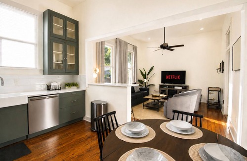 Near East Side House | Cozy 2BR Private Backyard | 5min Drive 2 Downtown