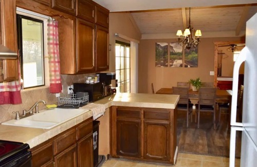 Coarsegold Cabin | Cozy 3 Acre Priv. Cabin -Yosemite/Bass Lake/Casino