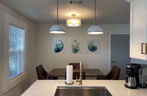 Navy Point Cottage | Cozy 3 bed, 2 bath cottage 0.2 miles to boat ramp/waterfront trails Dog friendly