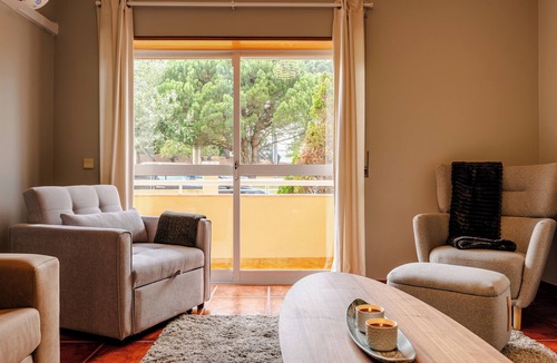 Nossa Senhora do Populo Apartment | Cozy 3-bedroom apartment near the center of Caldas da Rainha - Relax in comfort