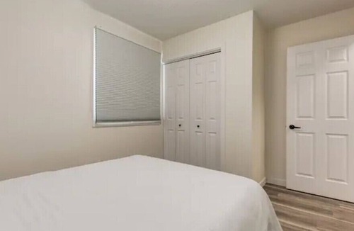 Northwest Calgary House | *Cozy* 3 BR - OnRoute to Banff