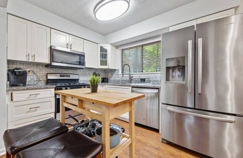 Alpharetta House | Cozy 3BR/2BA Ranch Style Home Near Avalon and Downtown Alpharetta