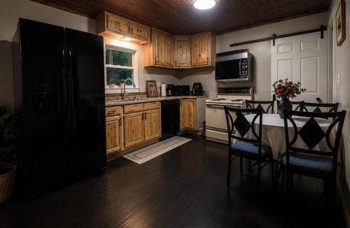 Kilgore Apartment | Cozy 3BR Apartment Central Kilgore Location