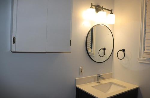 Downtown Apartment | Cozy 3BR Downtown Fredericton Home with Parking