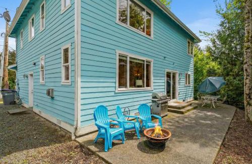 Maple Valley House | Cozy 3BR House with Lake View near Hiking Trails