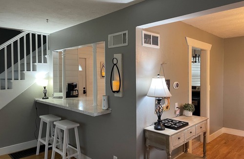 Salina House | Cozy 3BR, Theater Room & Firepit No Cleaning Fee!