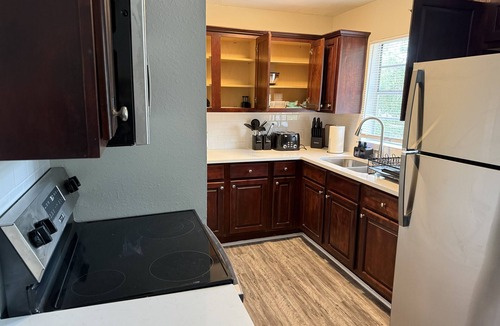 Tallahassee House | Cozy 4-bed/2-bath house walking distance to FSU/Doak