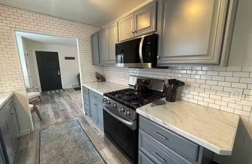 Midland House | Cozy 4 Bed 2 Bath Home, Private Patio