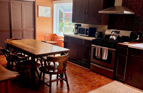Fayetteville Cabin | Cozy 4-bedroom cabin near historic Gettysburg with pool and golf moments away!