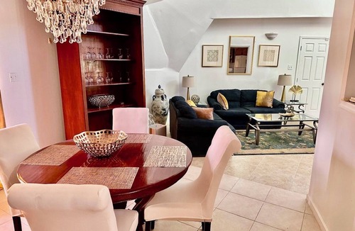 Kittian Village Villa | Cozy 4-bedroom villa with AC in Frigate Bay - Close to the beach.