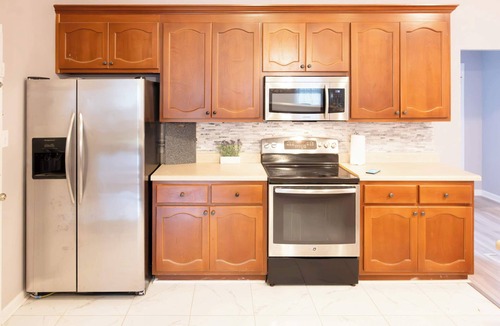 Madison House | Cozy 4BR Getaway, Yard,Fire Pit,Near Huntsville