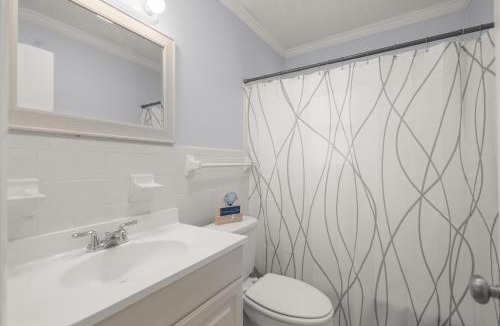 Ocala House | Cozy 4BR King Suite Home by WEC & Downtown!