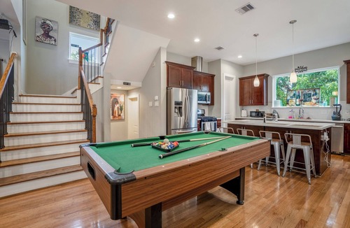 Riverside Terrace House | Cozy 6BR Home X MedCtr X NRG Stadium X Fast Wi-Fi