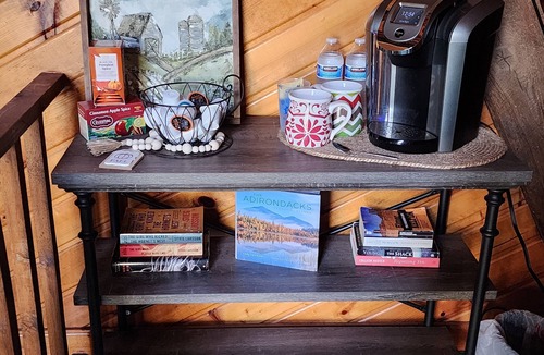 Hudson Cottage | Cozy A-frame on Lime Lake