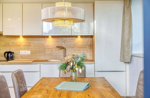 Volders Apartment | Cozy accommodation in a quiet location with a view of the Tyrolean mountains