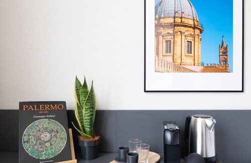 Borgo Vecchio Apartment | Cozy accommodation in the center of Palermo within walking distance of Via Libertà.