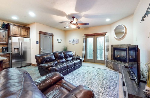 Brian Head Condo | Cozy adventure condo w/free WiFI, mountain views, balcony, fireplace