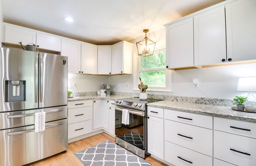 Afton Cottage | Cozy Afton cottage near Nelson 151 with peaceful outdoor spaces and easy access to wineries and hiking.
