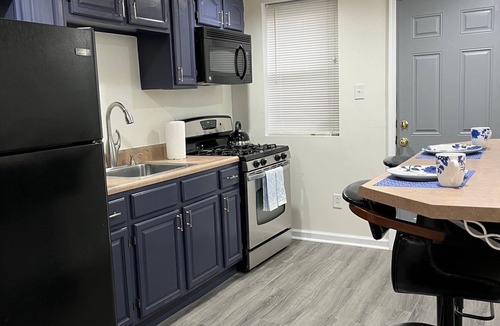 Point Breeze House | Cozy and Clean home Conveniently located in South Phila.