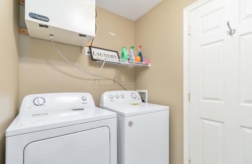 Moncton House | Cozy and Comfortable 2 bedroom house
