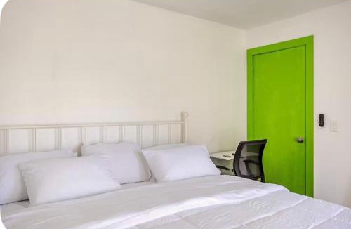 Yukon House | Cozy and comfortable private room and bathroom