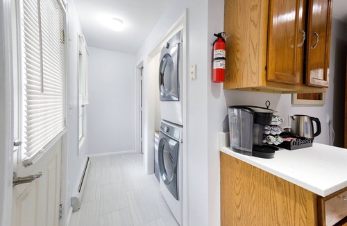 Braintree House | Cozy and Convenient Home 3BR 2BA Pleasantly comfortable suburban home