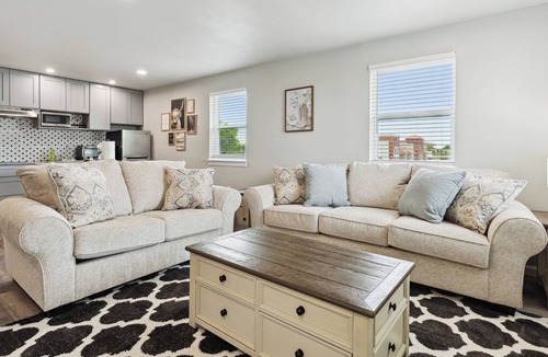 Whitesboro Apartment | Cozy and Cute Studio 15 minutes from Lake Texoma and 30 minutes from WinStar.