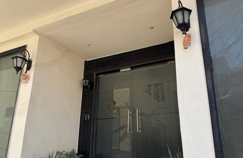 DLF Phase 3 Apartment | Cozy and Elegant One Bedroom Private Space